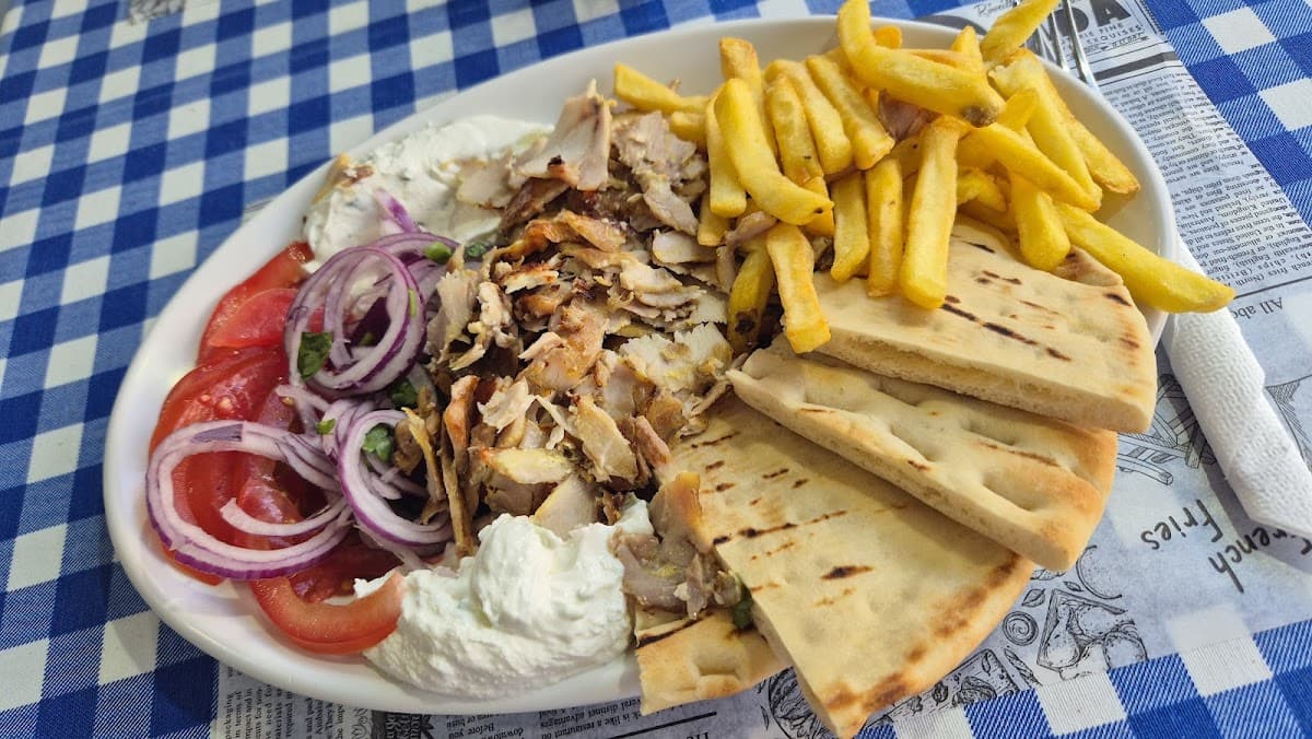 Gyros Thessalonikis 3