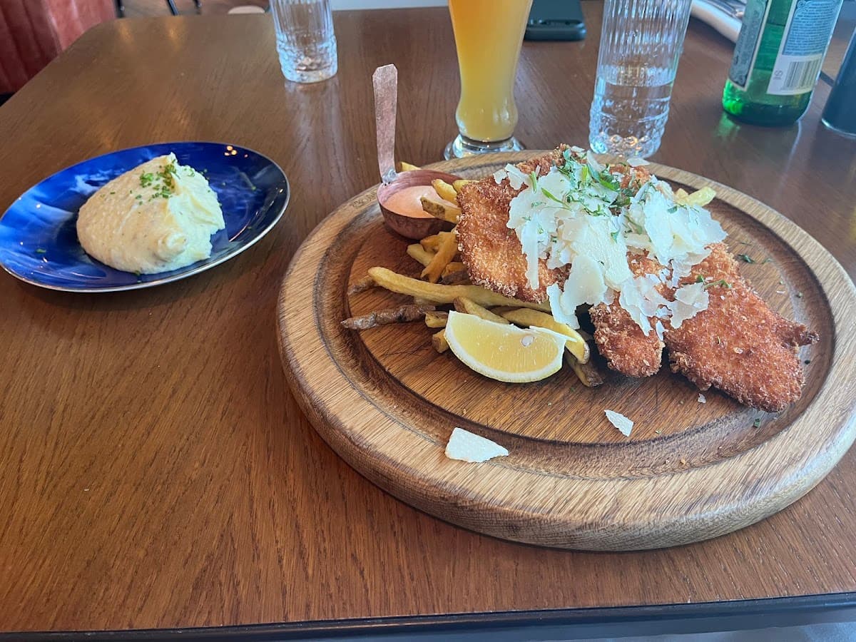 Nor Sky Casual Restaurant 3