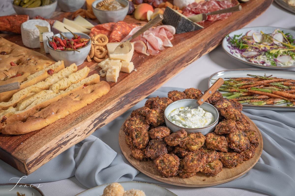 Toni's Bistro&Events 3