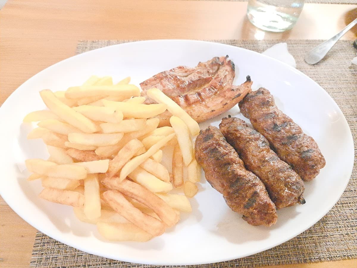Taverna La Jar 2