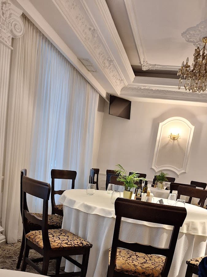 Restaurant Vulturul 3