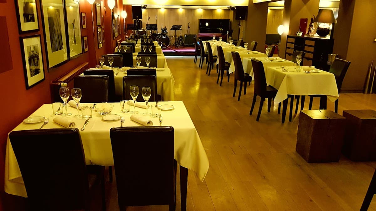 La Cave de Bucarest 3